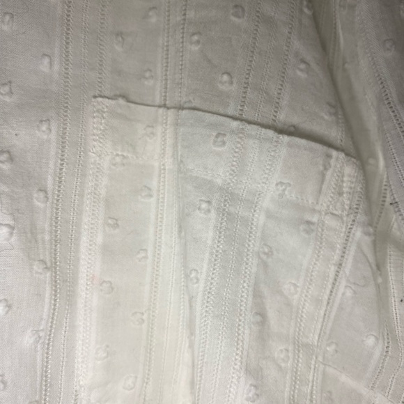 NWOT Denim & Co white button front big shirt with flicked dot. - Picture 4 of 10